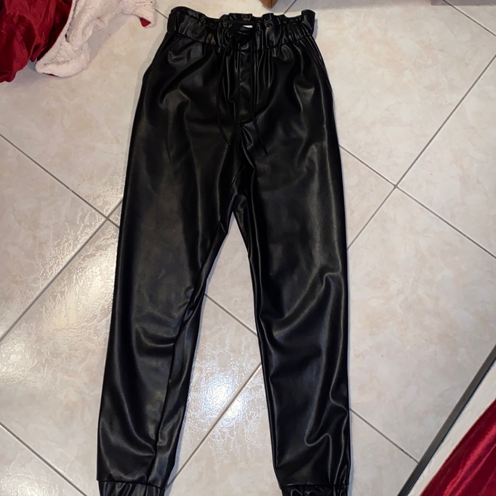 Leather leggings Abercrombie & Fitch size S NEVER WORN
